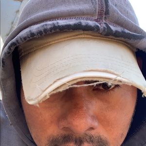 Meet your Posher, Claudio